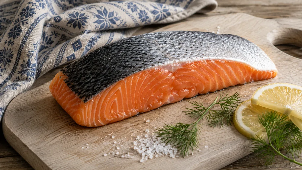 Lachs: Portionsgewicht, Nährwerte, Zubereitung